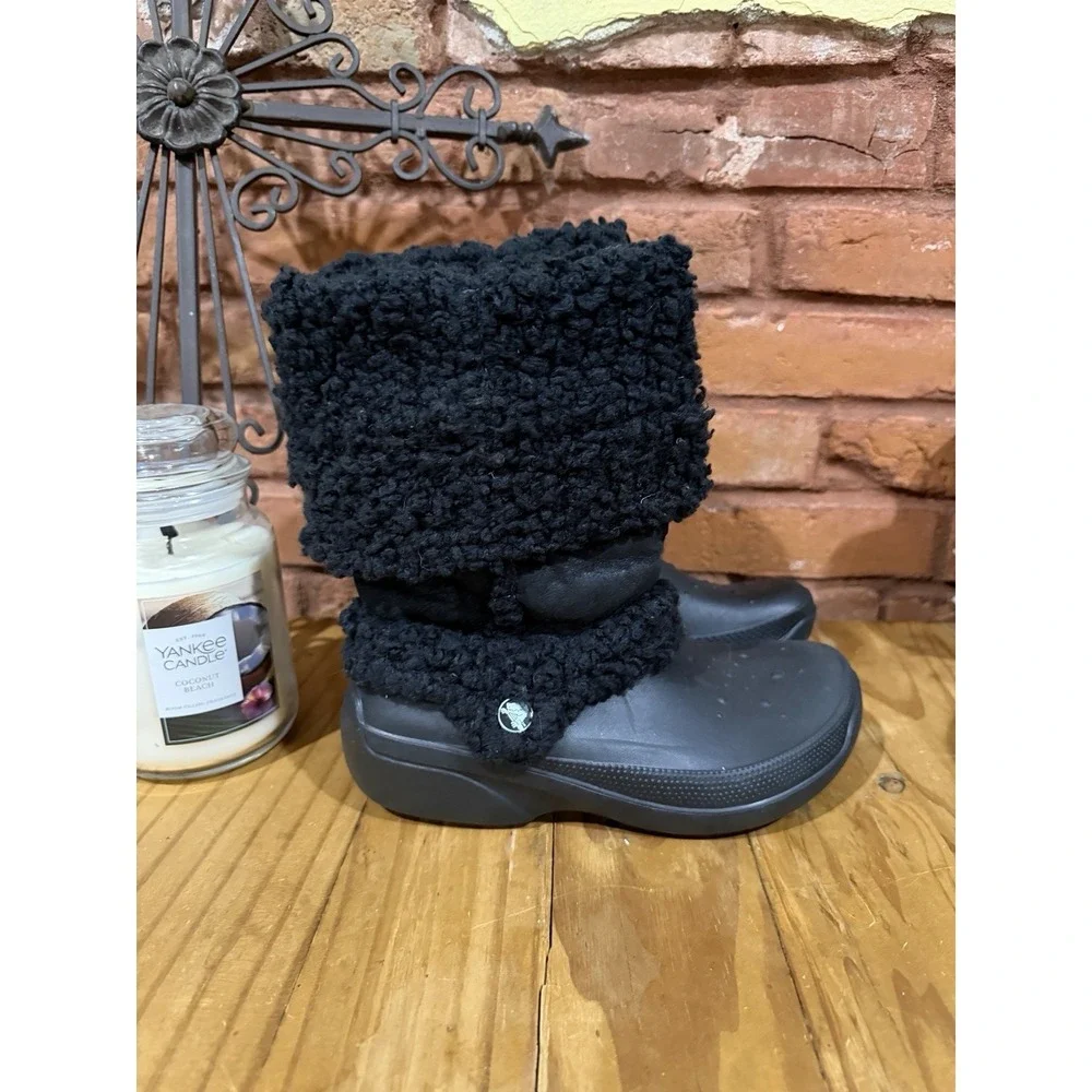 Crocs Women's 7 Nadia Boots Black Faux Sherpa Fur Lined Rubber Winter Pull On